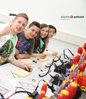 36 Schülerinnen und Schüler aus Italien besuchten die wissenswerkstatt Passau.
